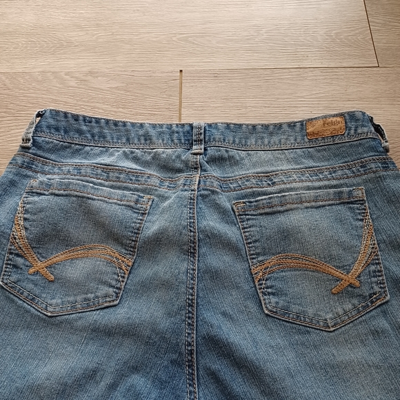 👑 Reign Bootcut Denim Jeans Size 14 (Short) - Picture 7 of 16